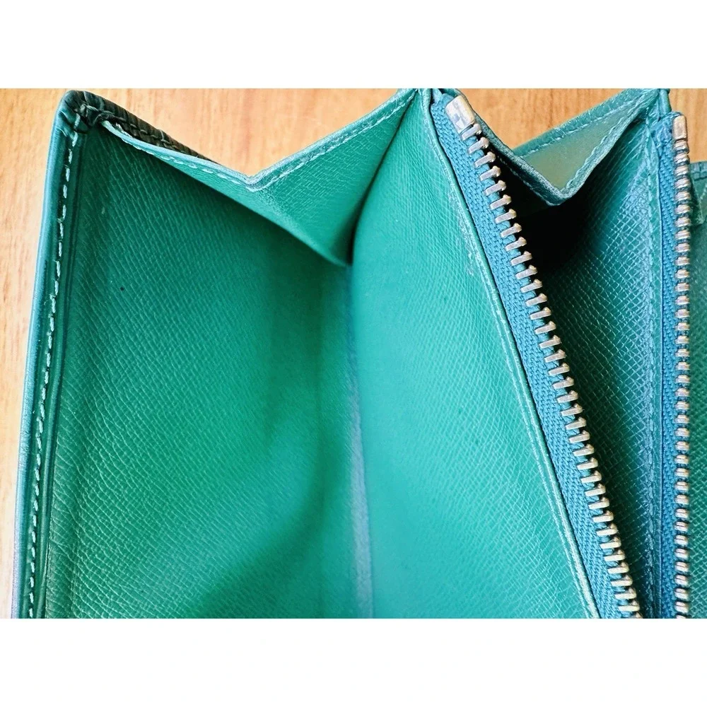 LOUIS VUITTON‎ Long Wallet Epi Porneo Green Women's Inner Zipper Pre-owned